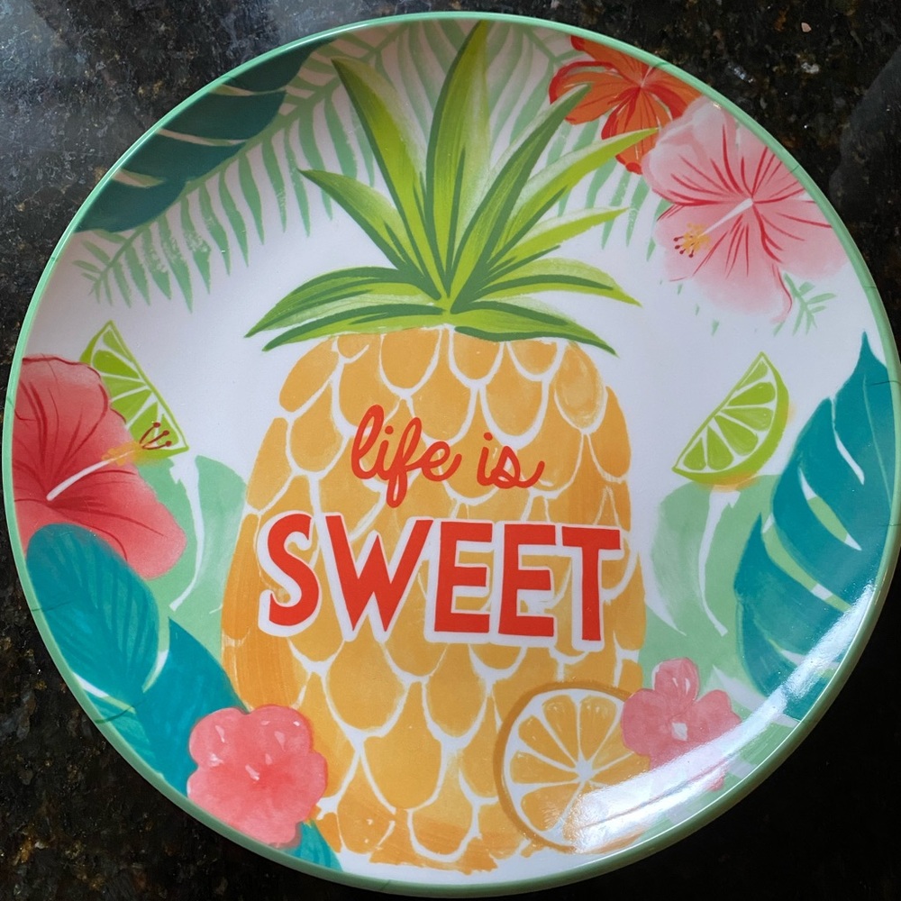 Set of 6 summer plates! From Kohl’s Celebrate Summer Together line- brand new!